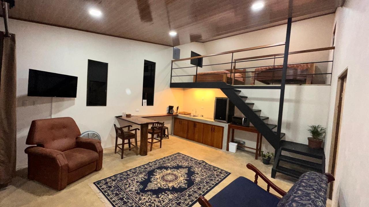 Modern Loft Inside A Beautiful Farm Apartment General Viejo Екстериор снимка