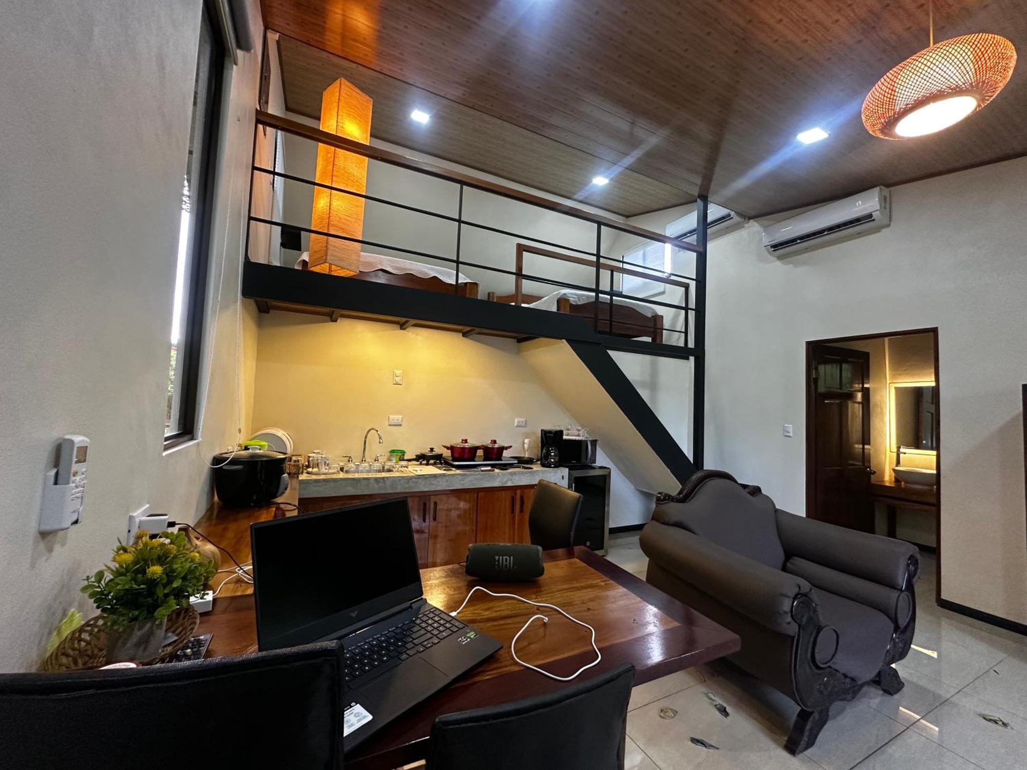 Modern Loft Inside A Beautiful Farm Apartment General Viejo Екстериор снимка